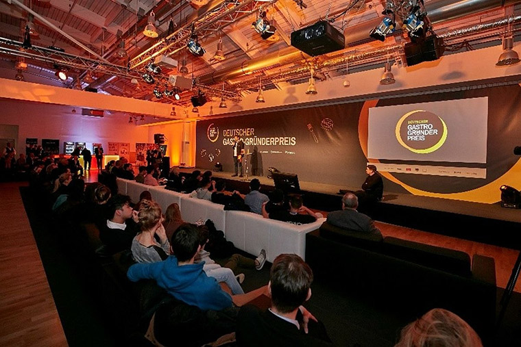 In diesem Jahr werden während der Internorga wieder Neuheiten vorgestellt und Preise vergeben – zum Beispiel der Gastro-Gründerpreis. Foto: Hamburg Messe