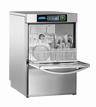 Mit einer Rückvergütung von 350 Euro pro Untertischspülmaschine unterstützt das Unternehmen Winterhalter die Gastro-Branche während der Fußball-EM. Foto: Winterhalter